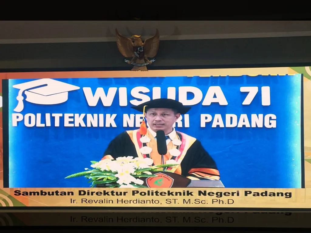 Ratusan Lulusan PNP Resmi Dikukuhkan dalam Wisuda Ke-71